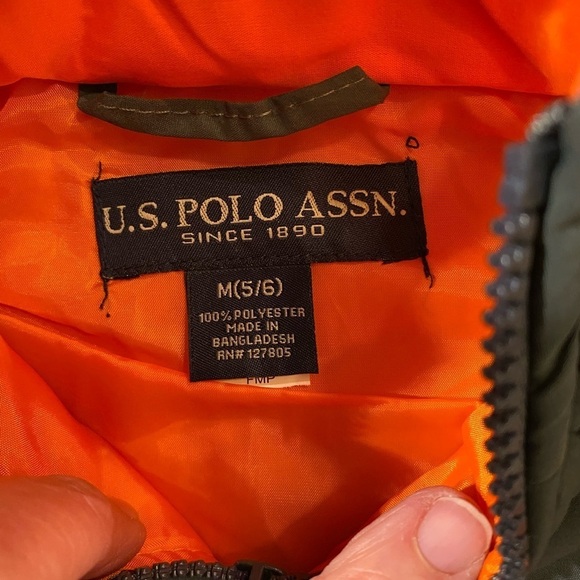 U.S. Polo Assn. Hooded Sleeveless Vest M(5/6) (HR) - Picture 7 of 10